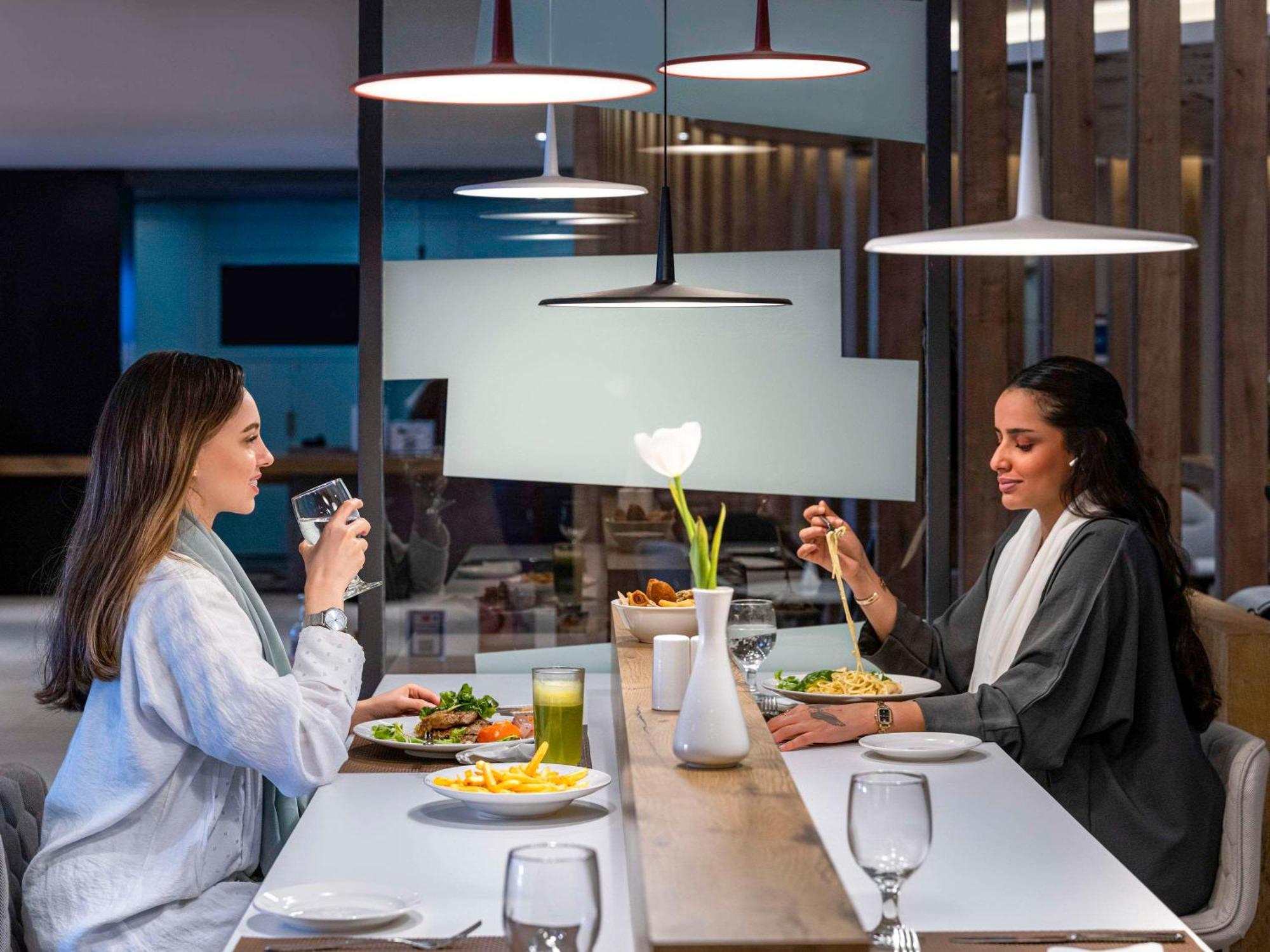 Ibis Jeddah Malik Road Ξενοδοχείο Εξωτερικό φωτογραφία